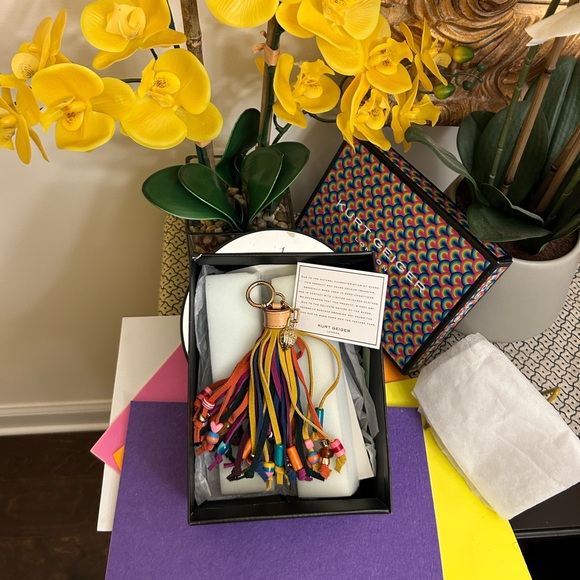 NEW Kurt Geiger Suede & Beaded Tassel Bag Charm Key Holder - Picture 5 of 6